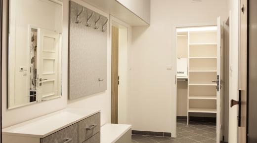 Garderobe in weiß