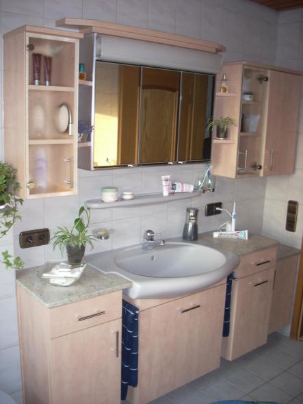 Badmöbel in Dekor Mainau Birke (Hegenach)